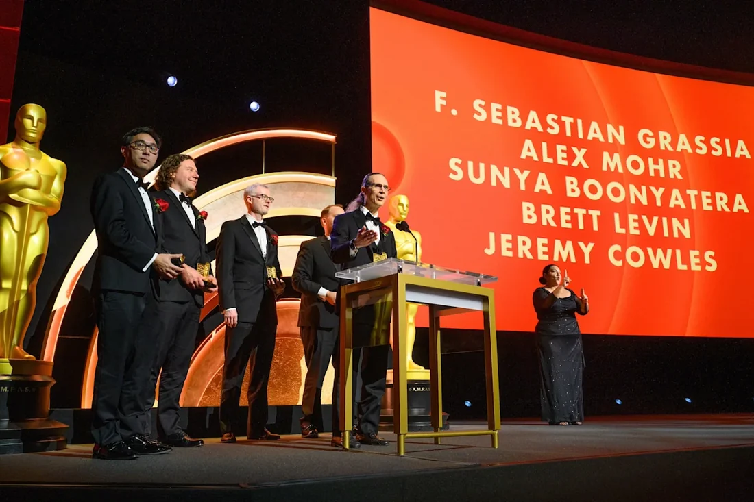 Visual for this record: A 2024 sci-tech award citation names virtual production directly